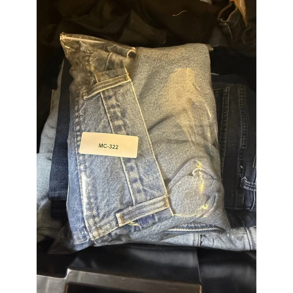 Carhartt Relaxed Fit Tapered Leg Mens Jeans 42x32 Blue Good Denim B17 DST